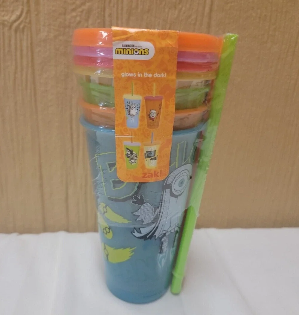 ZAK! Minions Glow In the Dark Tumblers Includes Matching Straws 4 pk 24 oz